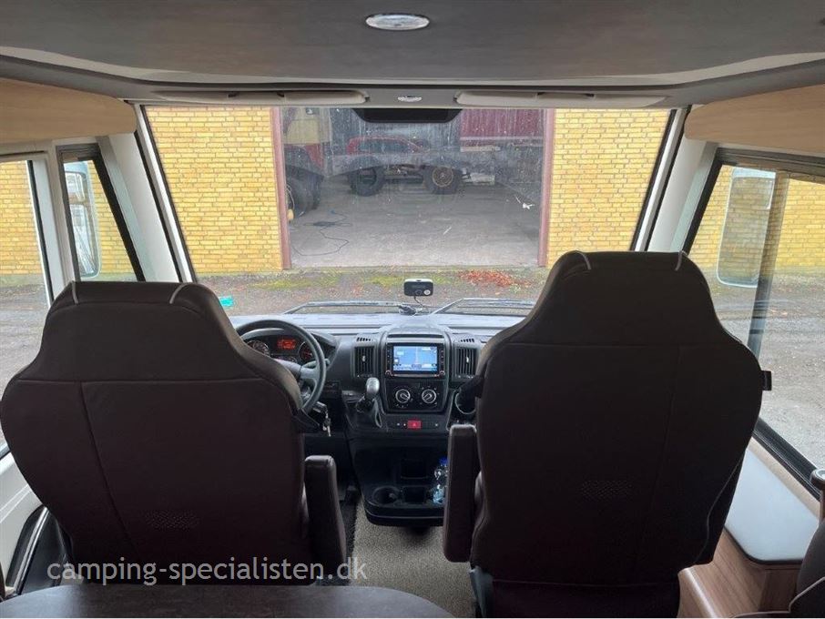 Knaus Sun I 700 LEG